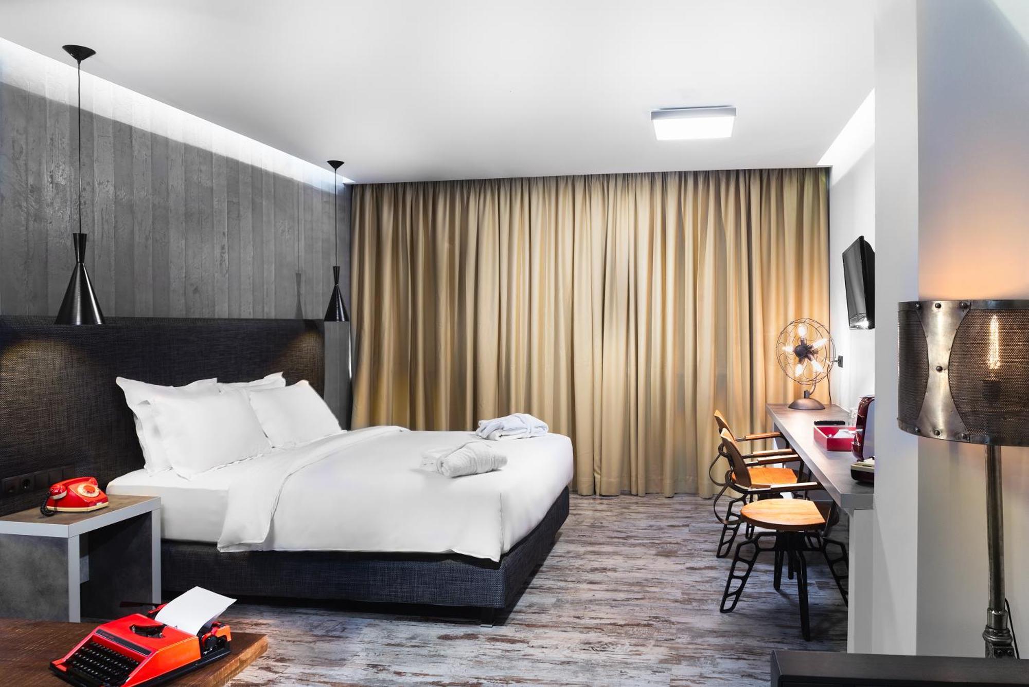 Junior Suite City View
